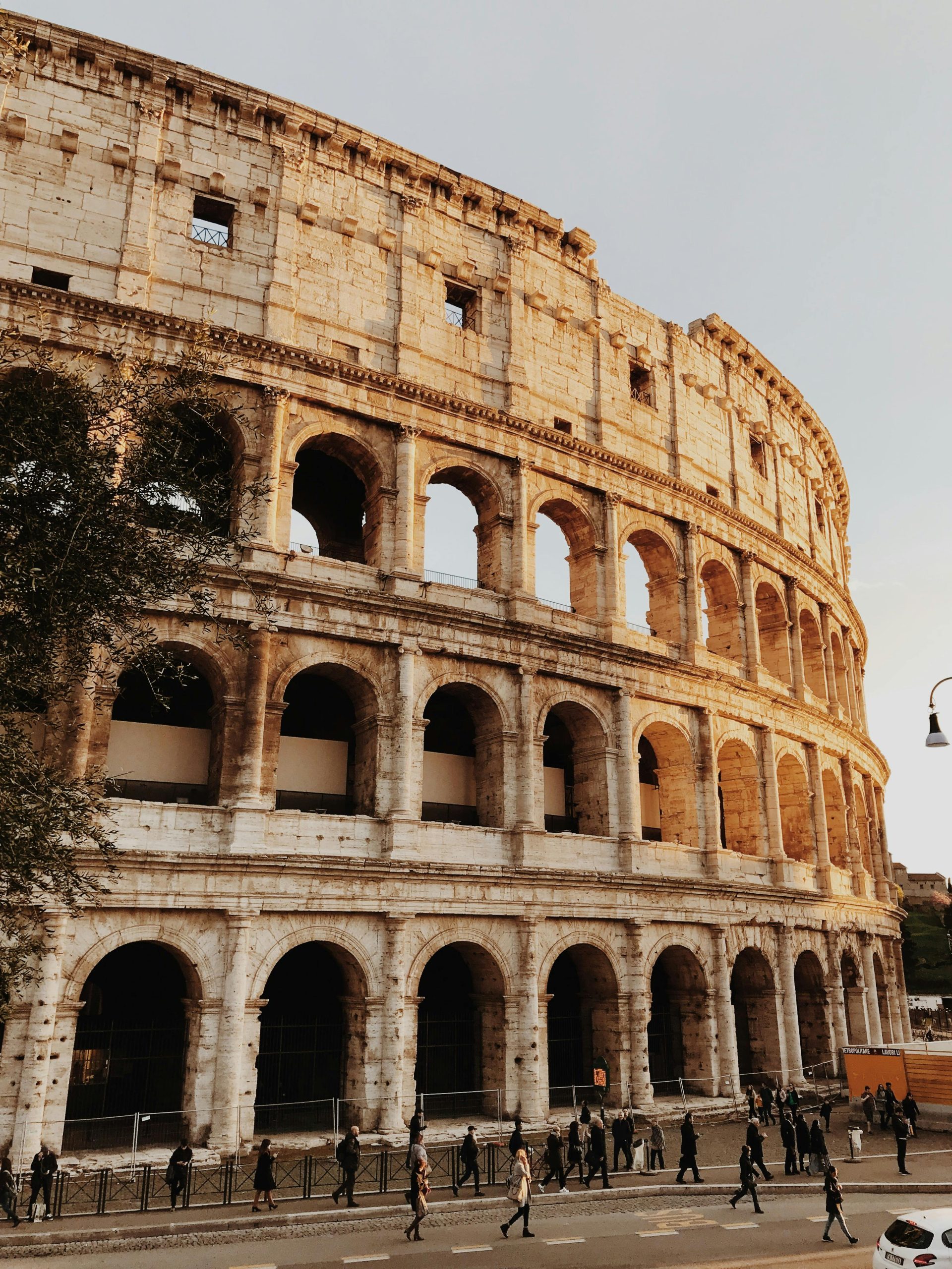 Coliseo de Roma al atardecer