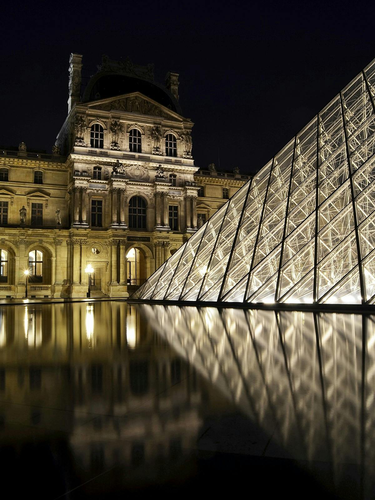 Museo del Louvre en París